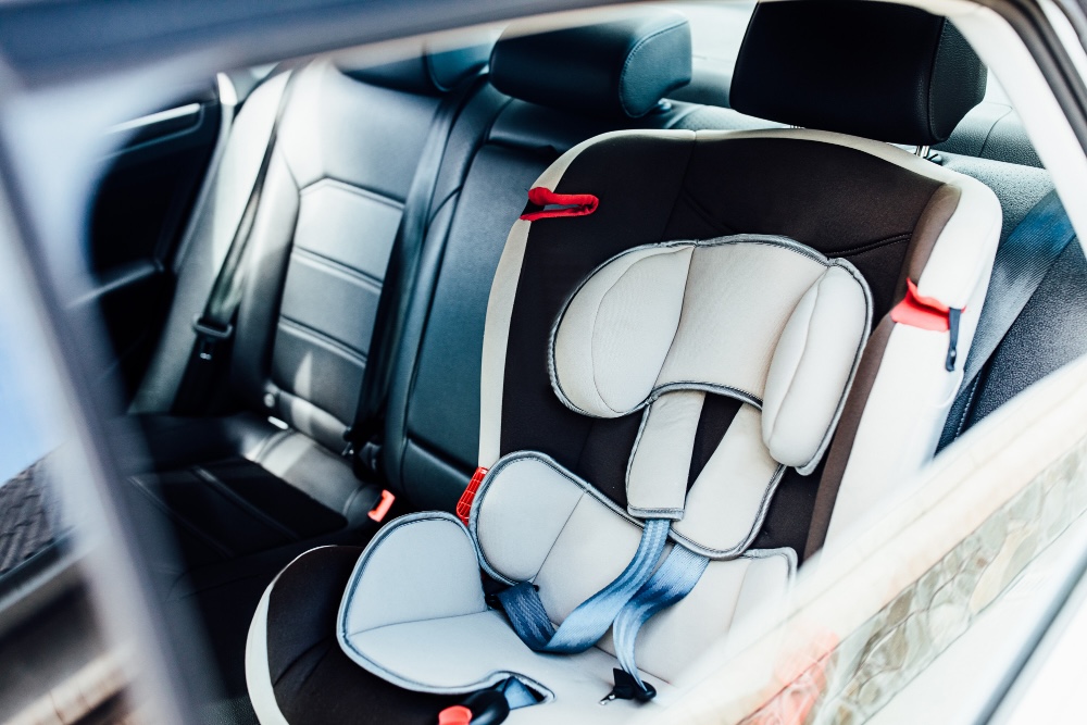 Transport en famille avec chauffeur privé Real VTC 83 VAR — siège bébé disponible
